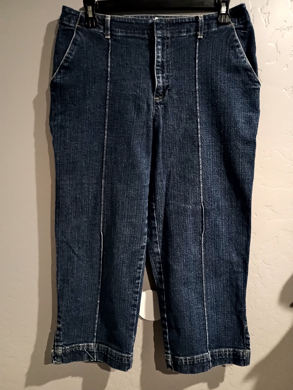 Liz Claiborne Dark Navy Cropped Ankle Jeans with Front Panel Seams